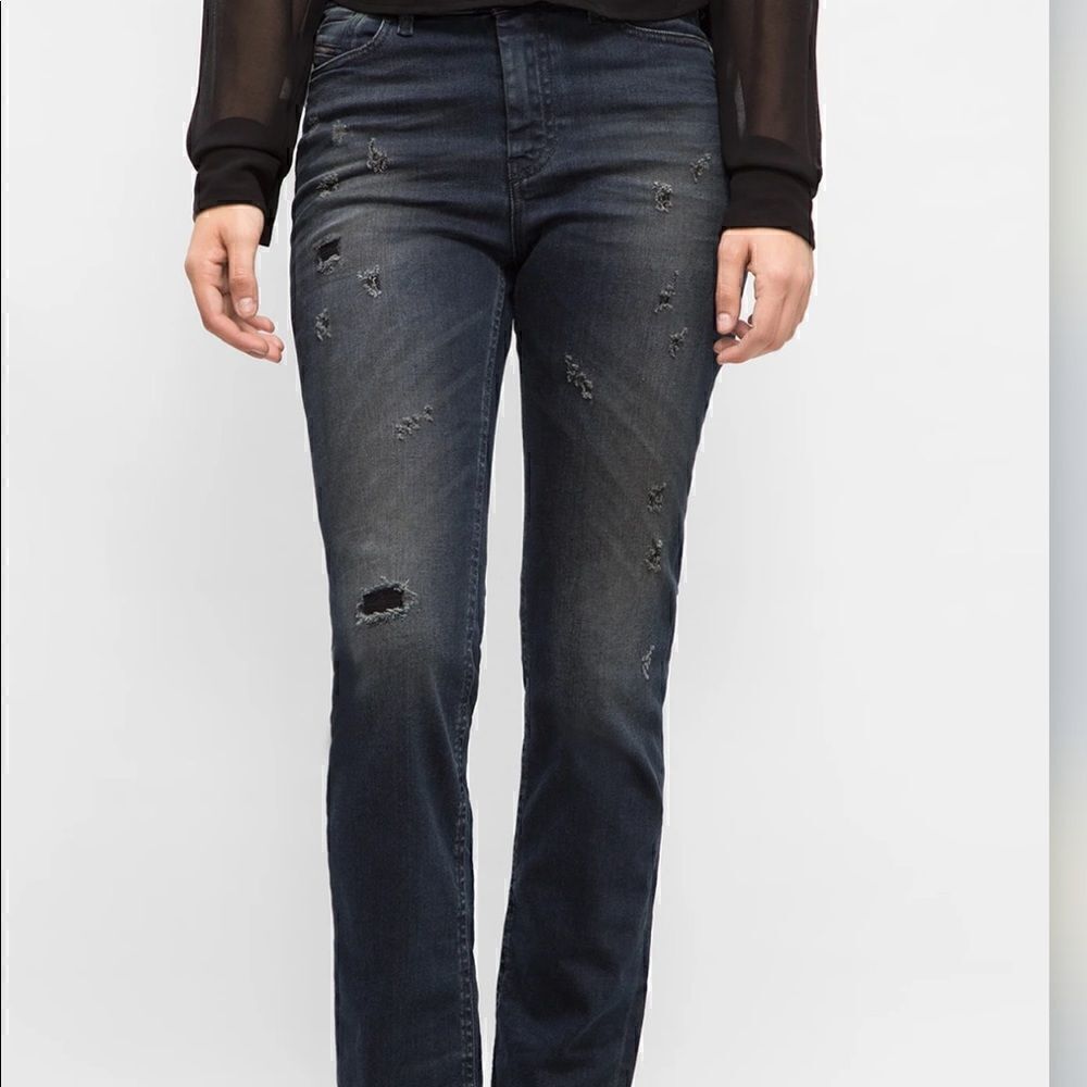 DIESEL 32” Reen Straight Jeans 0677K Dark Wash